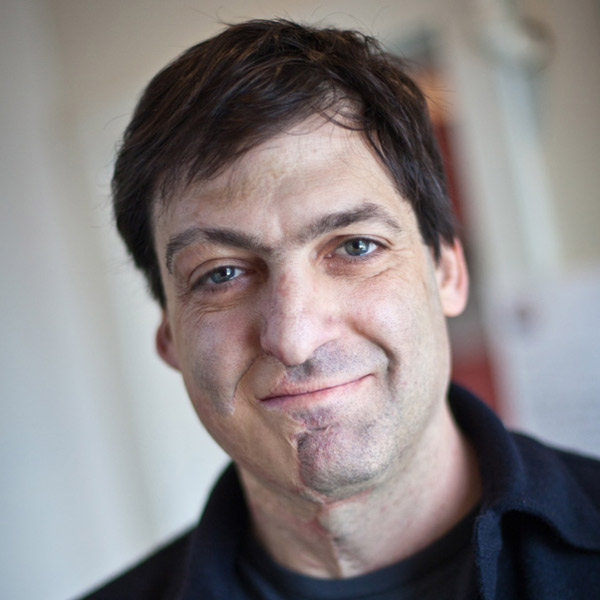 dan-ariely-daspeakers-1443441796.jpg speaker